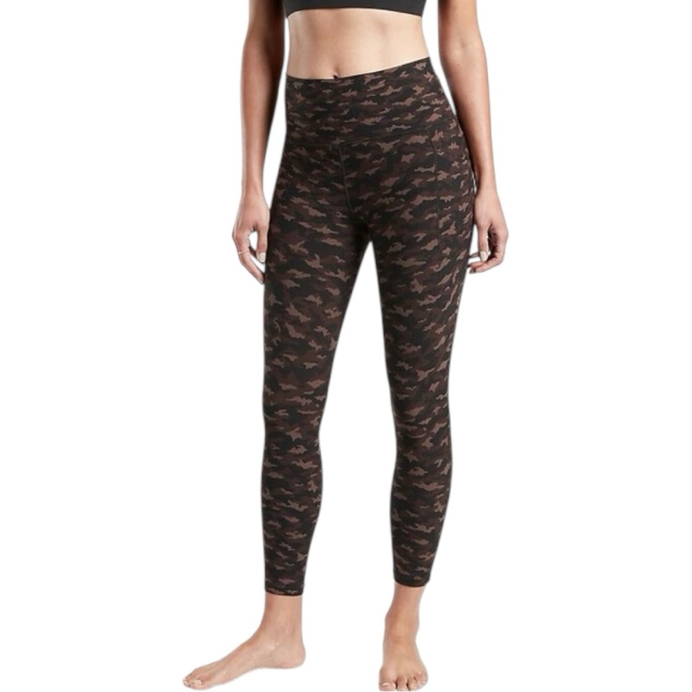 Athleta Salutation Stash Pocket II Camo Printed 7/8 Tight Legging